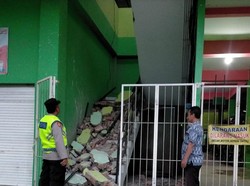 Tembok Pasar Banjarjo Bojonegoro Jebol Dihempas Angin Kencang