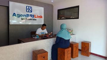 Berawal Coba-coba, AgenBRILink Ini Sukses Buka 'Bank Mini BRI' bagi Warga