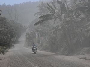 5 Bandara NTT Ditutup Imbas Erupsi Lewotobi Laki-laki 5 Bandara NTT Ditutup Imbas Erupsi Lewotobi Laki-laki