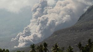 Gunung Lewotobi Laki-laki Kembali Erupsi