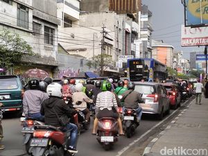 Titik Kemacetan di Kota Bandung Sabtu Siang Ini Titik Kemacetan di Kota Bandung Sabtu Siang Ini