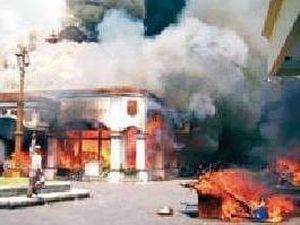 Tragedi Tuban Membara Imbas Hasil Pilkada Tragedi Tuban Membara Imbas Hasil Pilkada