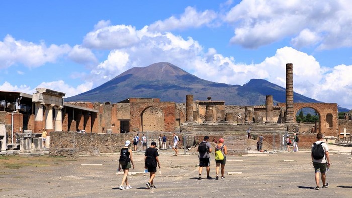 Pompeii Ungkap Kejutan! Ada Apa di Balik Abu Vesuvius?