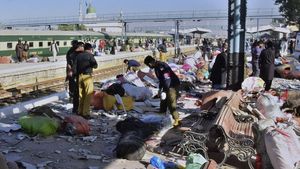 Ledakan Dahsyat Guncang Stasiun Kereta di Pakistan