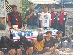 Polisi Gerebek Sarang Narkoba di Palembang, 8 Orang Ditangkap
