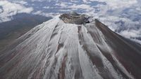 Potret Gunung Fuji di Jepang Akhirnya Bersalju Lagi