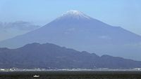 Gunung Fuji yang Kini Bersalju Lagi