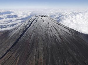 Video AI Gambarkan Situasi Mengerikan Jika Gunung Fuji Meletus