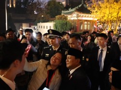 Presiden Prabowo Disambut Antusias Mahasiswa Indonesia di Beijing