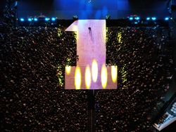 Kampanye Akbar ala Bobby-Surya Suguhkan Hiburan Rakyat, Wujud Politik Riang Gembira