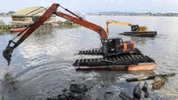 Antisipasi Banjir, Sungai Karang Asam Besar Samarinda Dikeruk