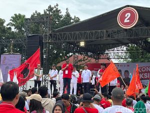 Djarot di Medan: Singgung Jual Beli Tambang, Lawan Intimidasi Djarot di Medan: Singgung Jual Beli Tambang, Lawan Intimidasi