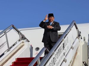 Prabowo Bertolak ke Doha, Bakal Temui Emir Qatar Prabowo Bertolak ke Doha, Bakal Temui Emir Qatar