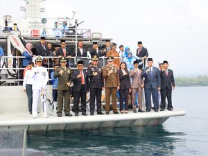 Pesan Mendalam Sugirah Saat Pimpin Upacara Hari Pahlawan di Banyuwangi Pesan Mendalam Sugirah Saat Pimpin Upacara Hari Pahlawan di Banyuwangi