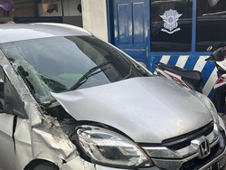Viral Mobil Melaju Kencang Tabrak Mobil Lain di Prawirotaman, Ini Kata Polisi