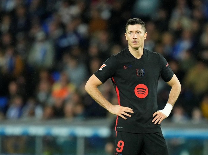 Robert Lewandowski centre-forward of Barcelona and Poland during the LaLiga match between Real Sociedad and FC Barcelona at Reale Arena on November 10, 2024 in San Sebastian, Spain. (Photo by Jose Breton/Pics Action/NurPhoto via Getty Images)