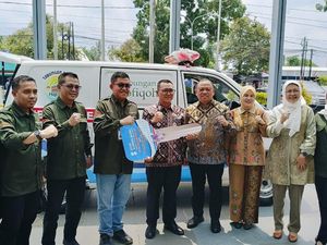 Bank Sumsel Babel Serahkan Bantuan Ambulans ke RSUD Muba Bank Sumsel Babel Serahkan Bantuan Ambulans ke RSUD Muba