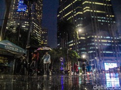 Sebentar Lagi Tahun Baru, Ini Tips Jaga Kondisi di Tengah Cuaca Tak Menentu