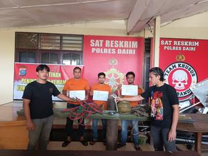 3 Pria di Dairi Kepergok Warga Curi 3 Ton Besi Jembatan Senilai Rp 176 Juta 3 Pria di Dairi Kepergok Warga Curi 3 Ton Besi Jembatan Senilai Rp 176 Juta