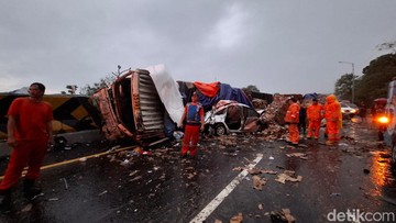 Tragedi Cipularang: Nyawa Melayang, Puluhan Terluka dalam Kecelakaan Maut