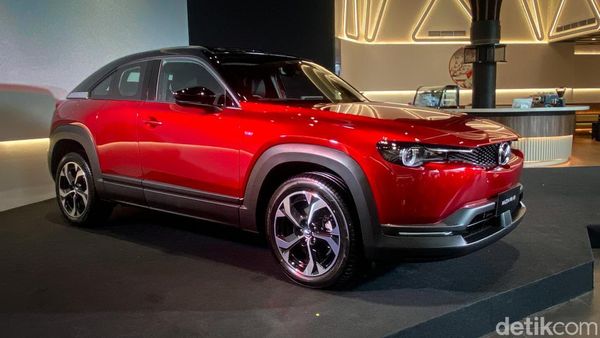 Wujud Mazda MX-30: Desain Istimewa Pakai Suicide Door, Jarak Tempuh Biasa Saja