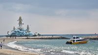 Panorama Pantai Jerman di Tepian Bandara Ngurah Rai Bali