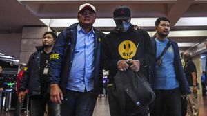 Polisi Gelandang Dua Tersangka Mafia Akses Judi Online Komdigi