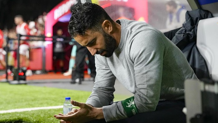 BRAGA, PORTUGAL - NOVEMBER 10: Sporting Head Coach Rúben Amorim prior to the Liga Portugal Betclic match between Sporting Clube de Braga and Sporting Clube de Portugal at Estádio Municipal de Braga on November 10, 2024 in Braga, Portugal. (Photo by Pedro Loureiro/Eurasia Sport Images/Getty Images)
