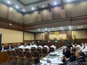 Pegawai Rutan KPK Masih Terima Gaji 50% Meski Jadi Terdakwa Pungli Pegawai Rutan KPK Masih Terima Gaji 50% Meski Jadi Terdakwa Pungli