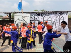 Antusias Siswa SD Lamongan Gelar Drama Kolosal Perjuangan Kadet Soewoko