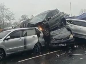 Kecelakaan Maut Truk Rem Blong Terulang Terus, Salah Siapa? Kecelakaan Maut Truk Rem Blong Terulang Terus, Salah Siapa?
