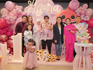 Adu Gaya 3 Nenek di Ultah Azura Anak Atta-Aurel, KD Pakai Blazer Rp 73 Juta Adu Gaya 3 Nenek di Ultah Azura Anak Atta-Aurel, KD Pakai Blazer Rp 73 Juta