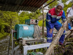 Energi Bersih dari Turbin Mikrohidro Sederhana untuk Warga Rantau Dedap