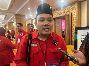 Pemilih PDIP Mayoritas ke Khofifah-Emil, Ini Respons Tim Risma-Gus Hans Pemilih PDIP Mayoritas ke Khofifah-Emil, Ini Respons Tim Risma-Gus Hans