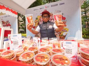 BRI Bantu Emak-emak di Buleleng Pasarkan Produk Kacang Keplos Khas Bali