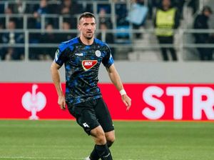 Dusan Stevanovic, dari Persebaya hingga UEFA Conference League Dusan Stevanovic, dari Persebaya hingga UEFA Conference League