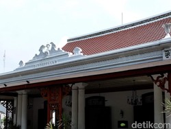 Menyusuri Jejak Restorasi Hotel Daroessalam Pasuruan