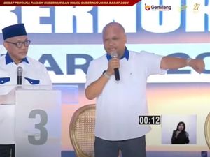 Video Ilham Habibie Pakai Dua Jam Tangan di Debat Pilgub Jabar: Mengenang Bapak Video Ilham Habibie Pakai Dua Jam Tangan di Debat Pilgub Jabar: Mengenang Bapak