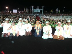 Kiai Mutawakkil Genggong Sebut Khofifah Gubernur Idola