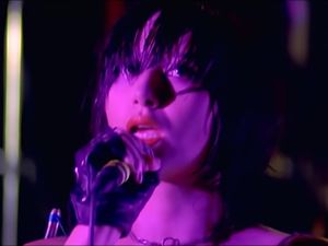 Lirik Lagu Maps Wait They Dont Love You Like I Love You yang Viral