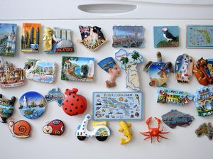 Mengapa Magnet Kulkas jadi Magnet Bagi Wisatawan yang Cari Oleh-oleh? Mengapa Magnet Kulkas jadi Magnet Bagi Wisatawan yang Cari Oleh-oleh?