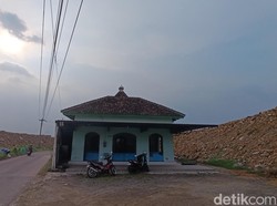 Masjid Tlogoadi Sleman Masih Berdiri Kokoh di Tengah Proyek Tol