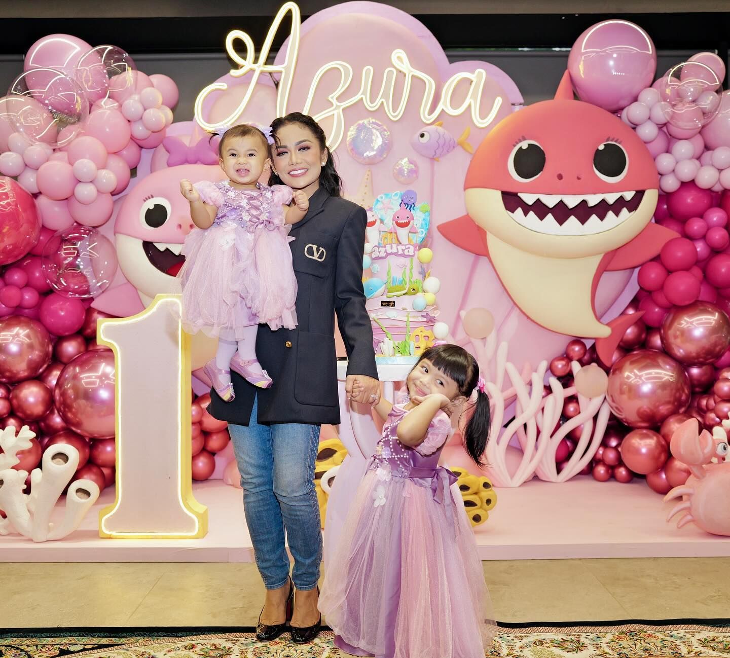Momen Ulang Tahun Azura Anak Atta Halilintar dan Aurel Hermansyah Momen Ulang Tahun Azura Anak Atta Halilintar dan Aurel Hermansyah
