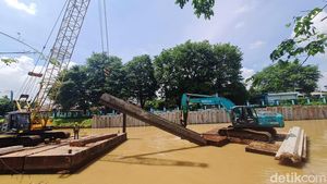 Sungai Kalimalang Diturap untuk Antisipasi Banjir