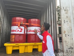 Pertamina Pasok 25 Ribu Liter BBM untuk Pembalap Aquabike di Danau Toba Pertamina Pasok 25 Ribu Liter BBM untuk Pembalap Aquabike di Danau Toba