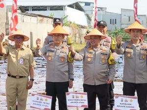 Polsek Kelapa Gading Luncurkan Gerakan Pangan Merah Putih Polsek Kelapa Gading Luncurkan Gerakan Pangan Merah Putih