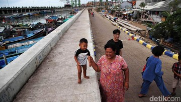 Berita dari Detik Finance: Proyek Giant Sea Wall Dikebut, 60% Kawasan Industri di Utara Jawa Bisa Selamat
