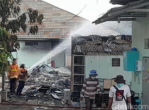 Kebakaran di RS Derra Asyifa Brebes, Kamar Jenazah Turut Hangus Kebakaran di RS Derra Asyifa Brebes, Kamar Jenazah Turut Hangus