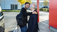 Pria berusia 39 tahun itu terbang dari Bandara Beja di Portugal, Senin (11/11) pagi waktu setempat. (Foto: Manchester United via Getty Imag/Ash Donelon)