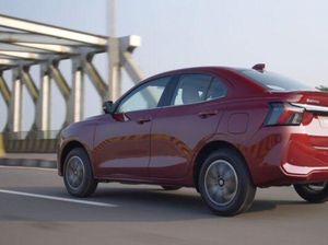 Harganya Rp 120 Jutaan, Konsumsi BBM Sedan Baru Suzuki 24,6 Km/L